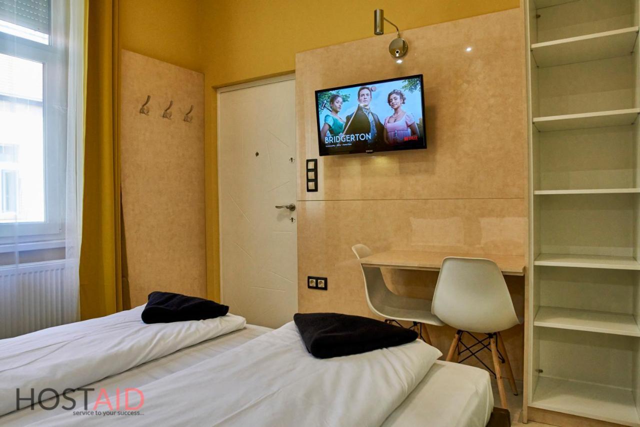 A13 Apartments - Budapest - Hostaid 외부 사진